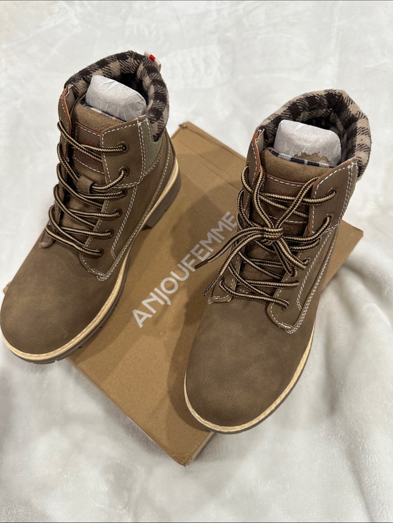 ANJOUFEMME Other - F&F Brown Lace-Up Work or hiking Boot with Plaid Collar